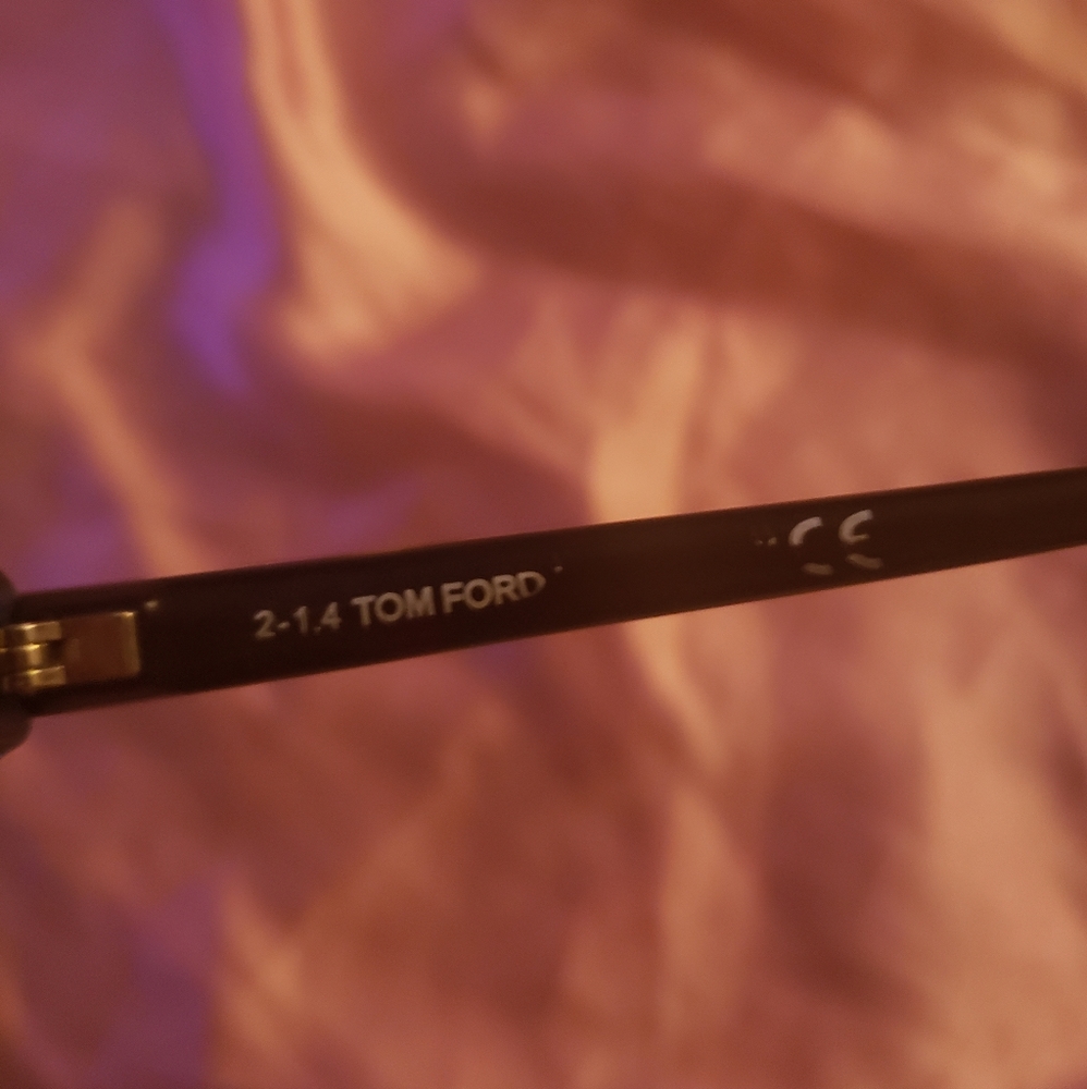 🐞 SOLD 🐞 Tom Ford sunglasses - Picture 3 of 8